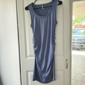 Periwinkle Pinkblush maternity dress ✨ size small